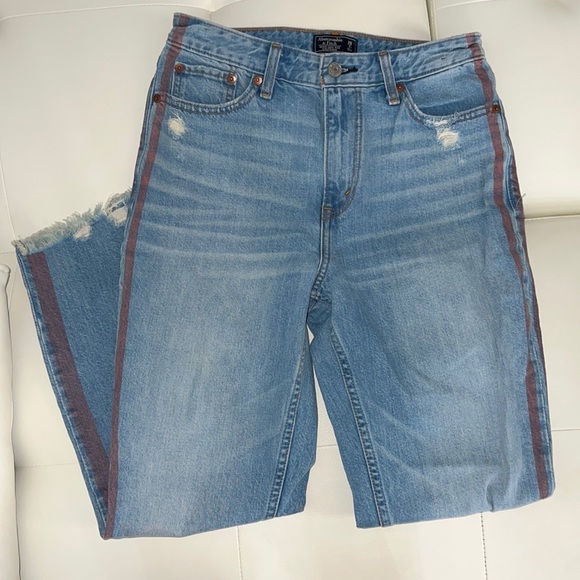 Abercrombie & Fitch Jeans - Picture 1 of 1